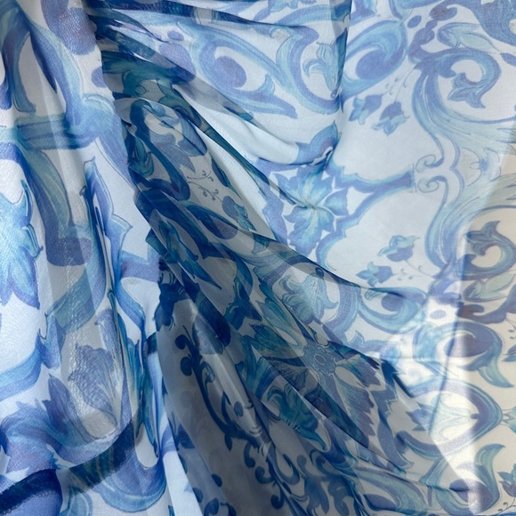 Christina Berla/Berla Couture 100% Silk Shifon  Blue/White dress with belt S - Picture 12 of 15